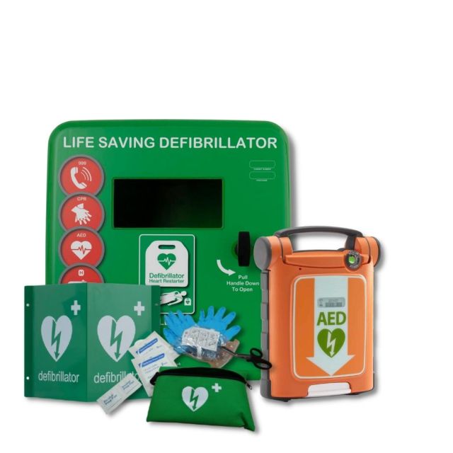 Green Defib Store Unlocked, Outdoor defibrillator cabinet next to Cardiac Science G5 Fully Automatic Defibrillator alongside the Defib Store 3D wall sign and rescue ready kit